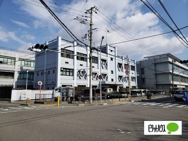 大阪府池田警察署：2333m