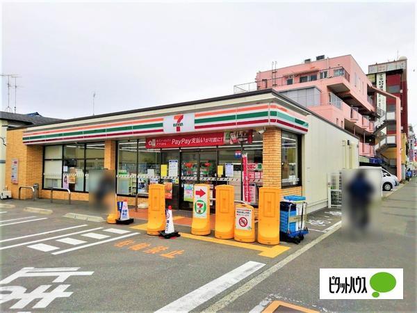 セブンイレブン川西下加茂1丁目店：277m