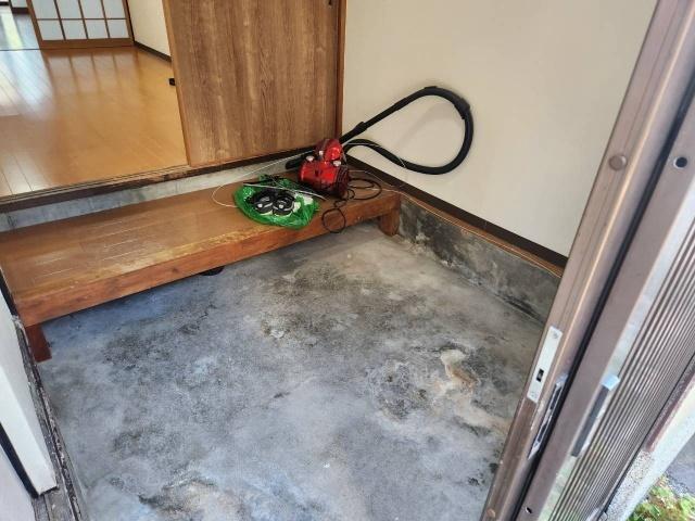 尼崎市崇徳院3丁目貸家（1） 玄関