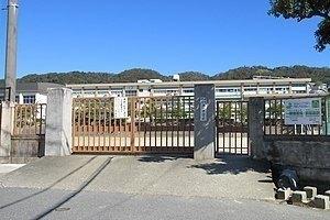 池田市立池田中学校：1768m