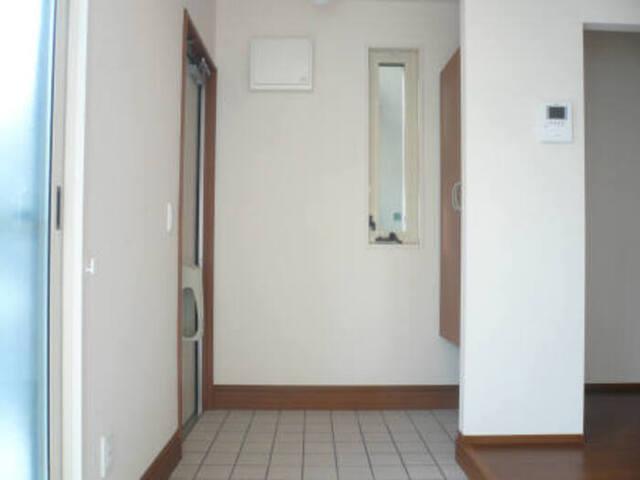 加茂戸建借家　D棟（D） 玄関