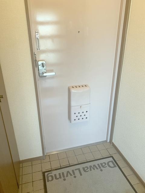 シャトー栄根Ⅱ（301） 玄関