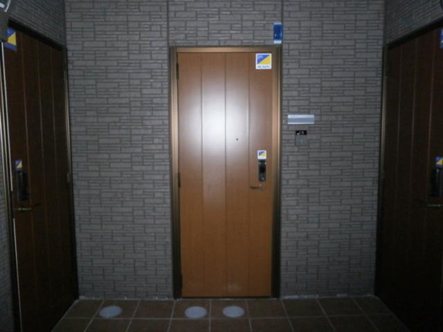 アンブロシア（103） 玄関