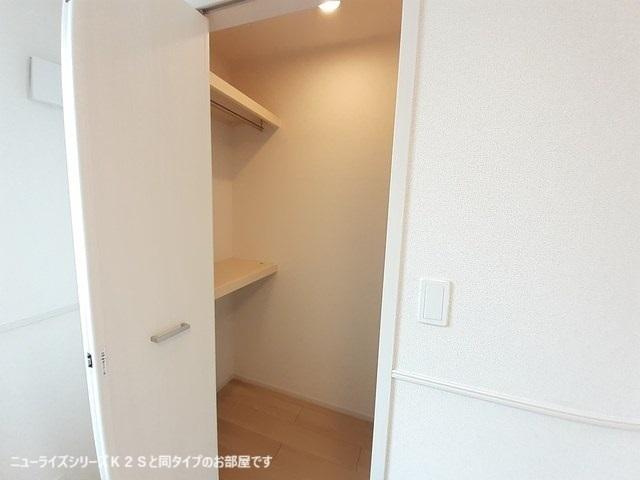 個邸昆陽（202） 収納