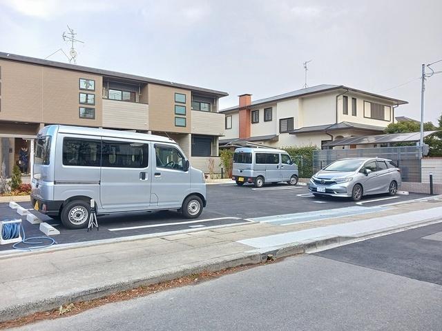 ライズ瑞穂（102） 駐車場