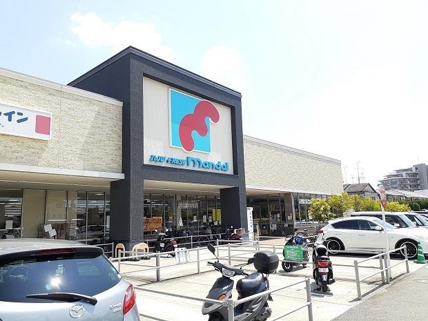 万代豊中南店：600m