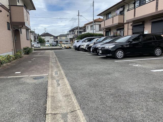 シェーンハイム　C棟（210） 駐車場