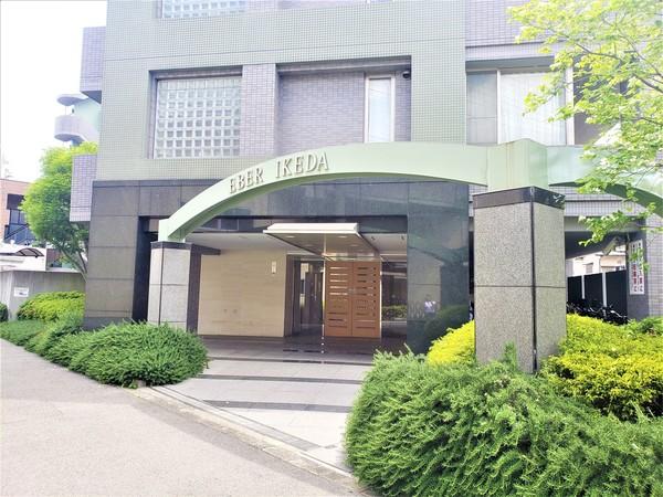 マンションエントランス