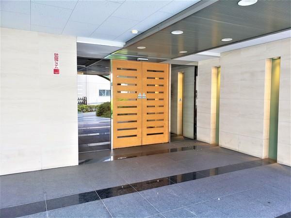 マンションエントランス