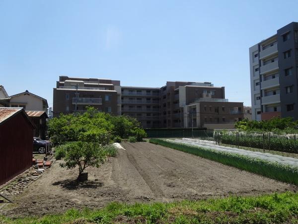 マンション外観写真