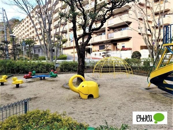 サンロイヤル池田バードヒルズ2号館 共有部分