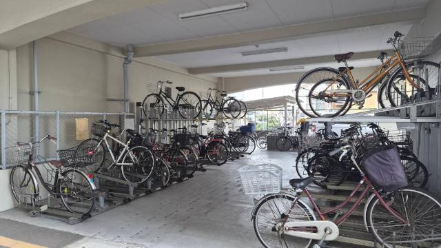 池田住吉ビューハイツ 駐車場
