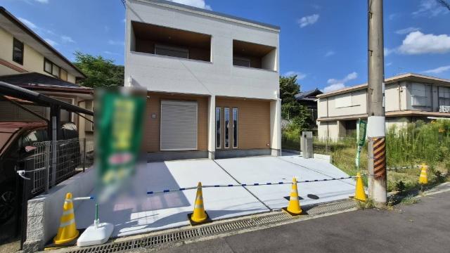 池田市畑４丁目　新築戸建　１号地　並列駐車２台可能！ 外観