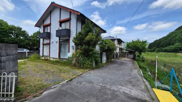 能勢町柏原中古戸建(オーナーチェンジ) 駐車場