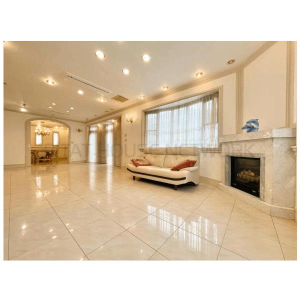 兵庫県川西市湯山台２丁目