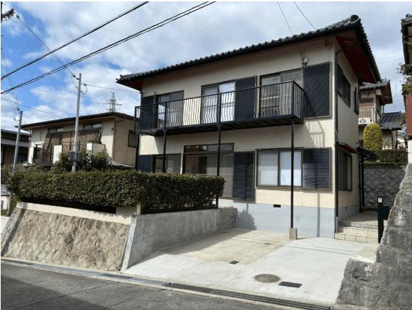 池田市伏尾台３丁目　R8年4月リフォーム済・南向き5SLDK　中古戸 外観