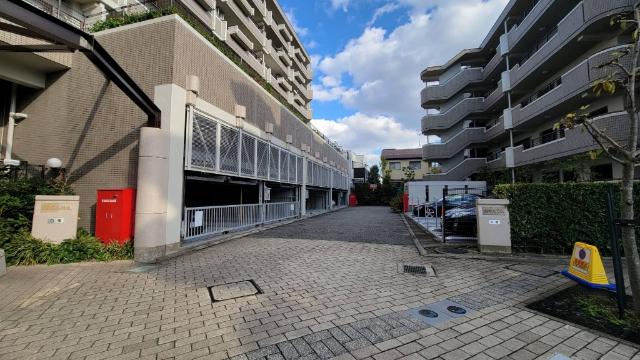 池田五月丘A棟　新規内装リフォーム済・陽当り良好の広々3LDK 共有部分