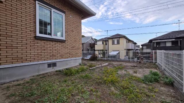 猪名川町つつじが丘２丁目中古戸建　リフォーム済物件 庭