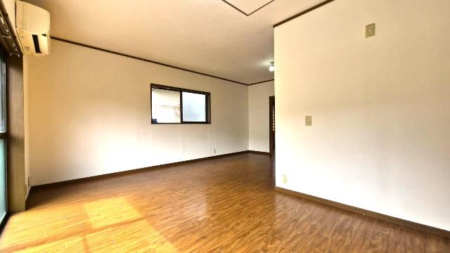 能勢町山辺中古戸建(表面利回り12%)※オーナーチェンジ リビング