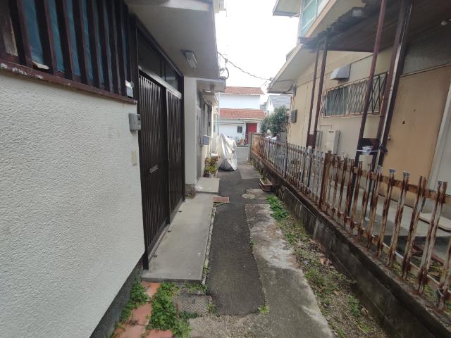 畑４丁目　和室３部屋の３DK　オーナーチェンジ物件 前面道路含む現地写真