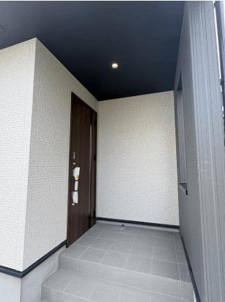 清和台西1丁目　こだわりの設備仕様が揃う新築戸建　〜2期 全1棟 玄関