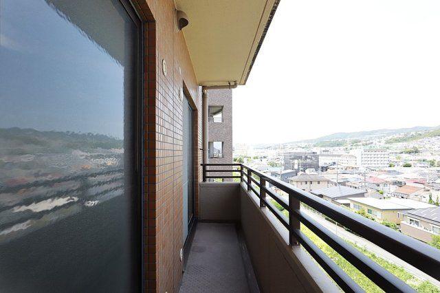 南花屋敷シティハウス　三方角部屋！改装リフォーム済の4LDK バルコニー