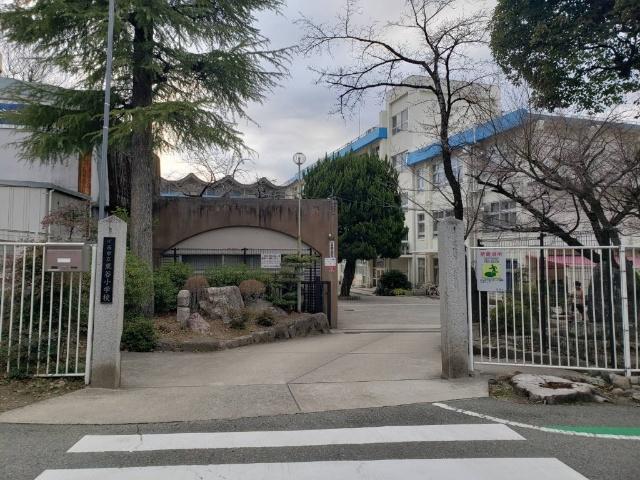 川西市立東谷小学校