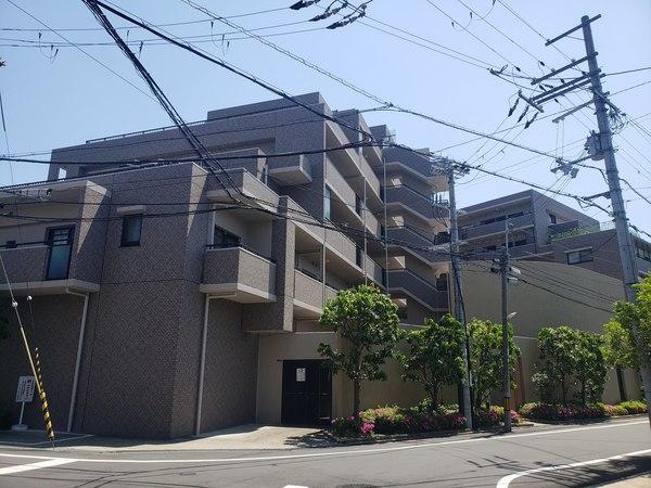 ローレルコート池田・城南 外観