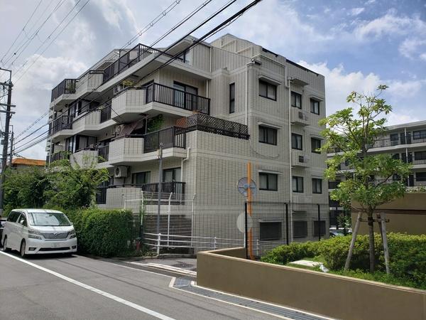 インペリアル池田城山町 外観
