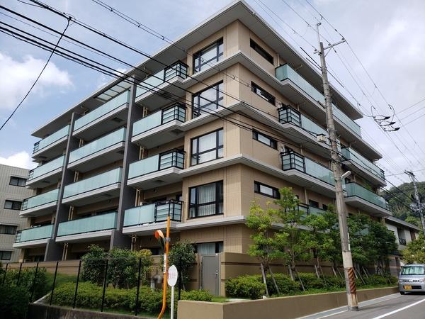 ユニハイムエクシア池田城山 外観