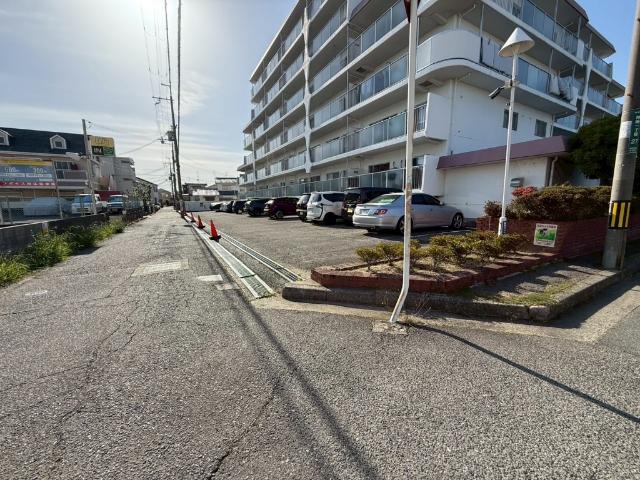 ユニハイム池田　 駐車場