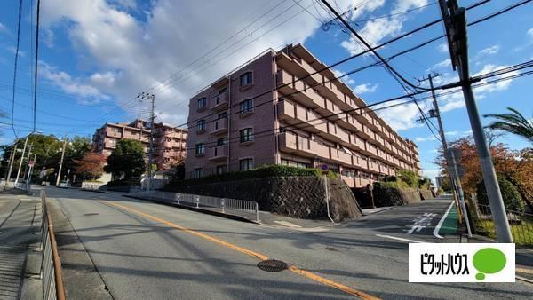 阪急バス五月丘停留所すぐです！