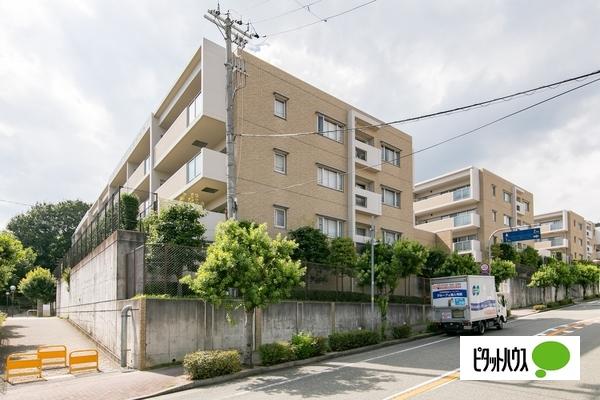 ファミール雲雀丘花屋敷2番館 物件画像