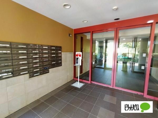 阪急日生ニュータウン花咲く丘の街　D棟 エントランス