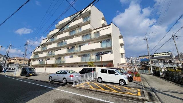 イスズハイツベル川西丸の内 外観