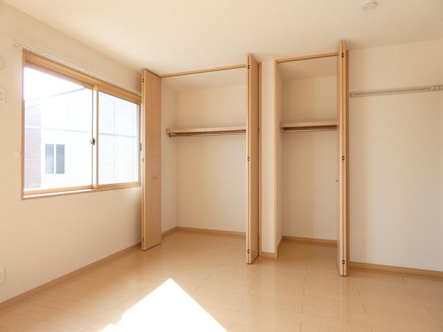 ファミリエ　B棟（B202） 収納