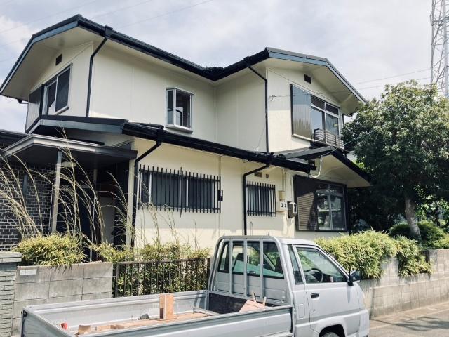 玄関横は駐車場に変更し、複数台駐車可能になります。