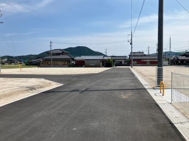 コールクリーク牟礼南 駐車場
