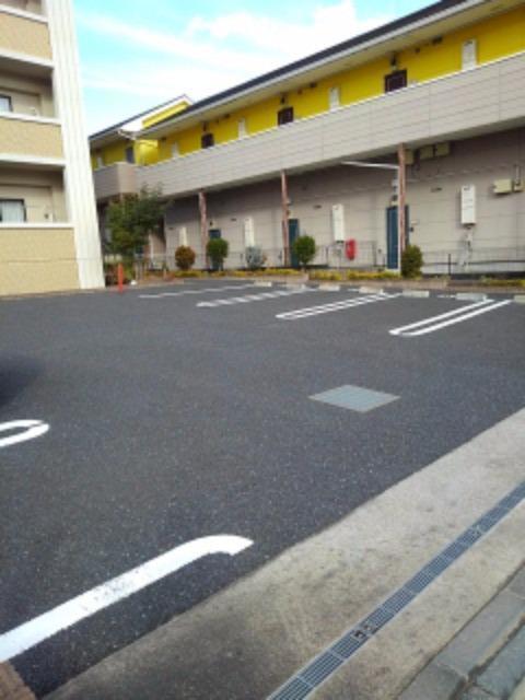 プレイン　ステージ（402） 駐車場