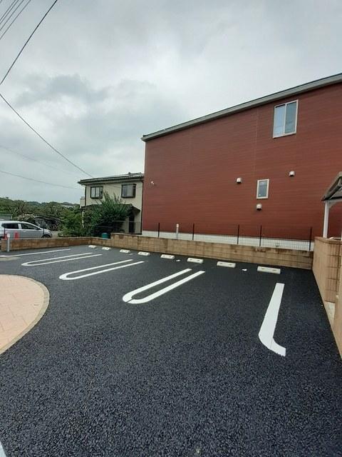 パルメゾン　ロータス（102） 駐車場