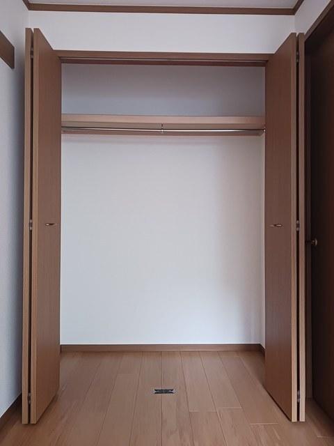 キャメロット（101） 収納