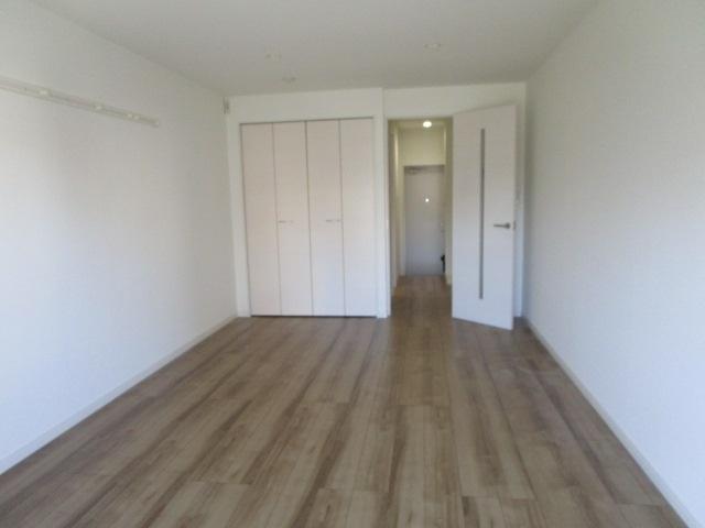 メゾン中野弥生町（302） リビング