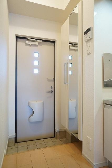 コズカ　アロッジオ（101） 玄関