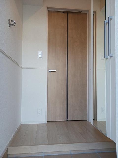 ソレイユ緑ヶ丘（101） 玄関