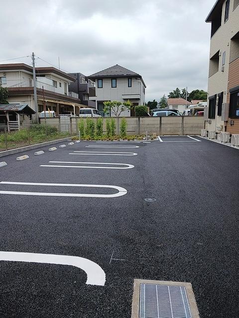カーサルーチェ（102） 駐車場