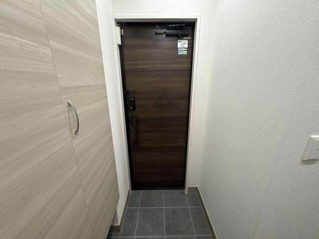 セレスティア西新井Ⅱ（103） 玄関