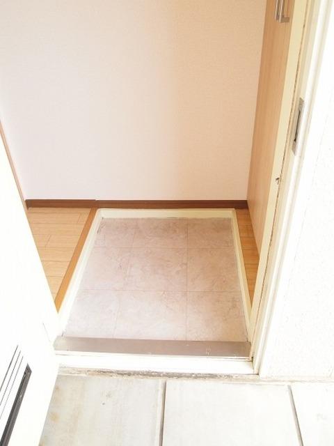 グリーンハイツ（202） 玄関