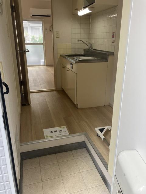 サンライズ西元町（105） 玄関