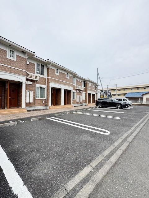ブリッサ・ベル（105） 駐車場