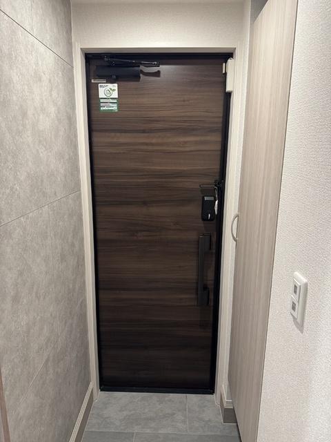 セレスティア細田A（101） 玄関